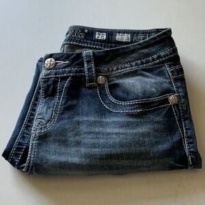 Miss Me Mid Rise Easy Crop (Size 28)